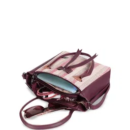 LOREM Textured Structured Handheld Bag image 2