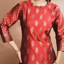 PPTOSS Ethnic Motifs Woven Design Regular Kurta With Trousers & With Dupatta image 2