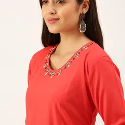 SHOWOFF Women Red Solid Thread Work Kurta-picture-39