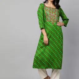 FASHOR Women Green & Red Bandhani Screen Printed Thread Work Straight Kurta-image-11