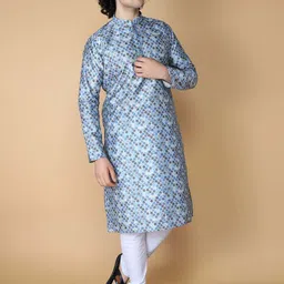 NAMASKAR Men Printed Mandarin Collar Silk Straight Kurta-picture-21