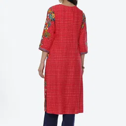 Rangriti Women Red Geometric Printed Thread Work Kurta image 5