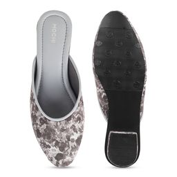 Mochi Grey Printed Block Mules image 4