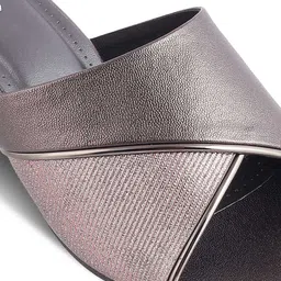 Tresmode Textured Open Toe Block Heels image 3
