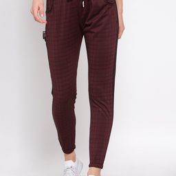 KLOTTHE Women Checked Slim-Fit Rapid Dry Joggers-3