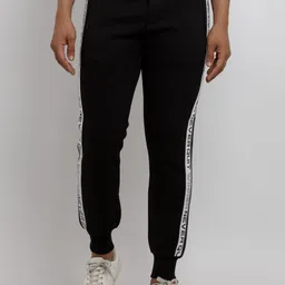 Status Quo Men Regular Fit Solid Jogger-image-12