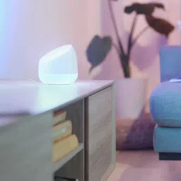 PHILIPS Wiz Squire 9 Watts LED Wi-Fi Table Lamp (16 Million Colors, 929003514801, White) image 4