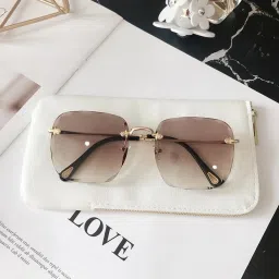 the magnifique Gradient, Photochromatic Lens, UV Protection Rectangular Sunglasses (Free Size) image 3