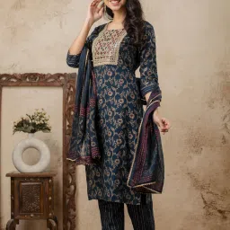 Embroidery Straight Kurta Set Embroidered Kurta, Trouser/Pant & Dupatta Set-image-63