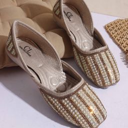 carlton london Women's Shimmering Striped Embellished Ethnic Mojaris Mojaris For Women-picture-37