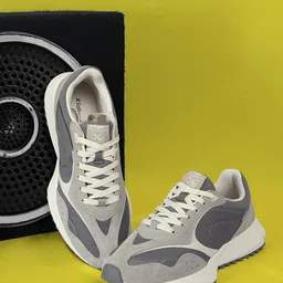 Xtep Men Colourblocked Retro Sneakers-image-13
