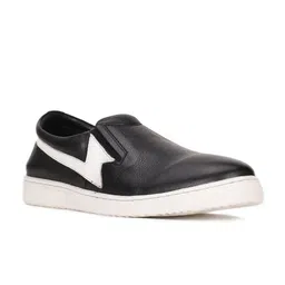 Hush Puppies Men Black Printed Leather Slip-On Sneakers-image-59