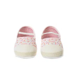 MiArcus Infant Girls Printed Lightweight Slip-On Sneakers-11