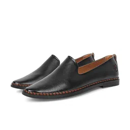Big Boon Men Round Toe Lightweight Mojaris-image-79