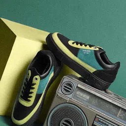 Jack & Jones Men Colourblocked Round Toe Leather Sneakers-53