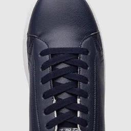 Solethreads Men Textured Round Toe Memory Foam Sneakers image 4