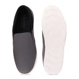 FAUSTO Men Grey Solid Lightweight Slip-On Sneakers image 5