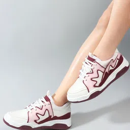 The Roadster Lifestyle Co. Maroon Women Colourblocked Sneakers-20