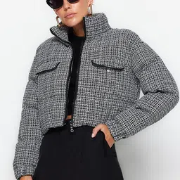 Trendyol Checked Open Front Crop Jacket-5