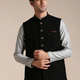 Manyavar Men Sleeveless Nehru Jacket-39