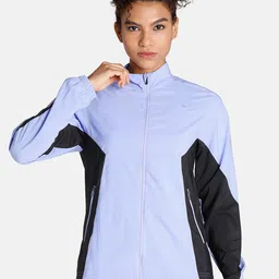 Puma Women RUN FAVORITE WOVEN Colourblocked Sports Jacket-25
