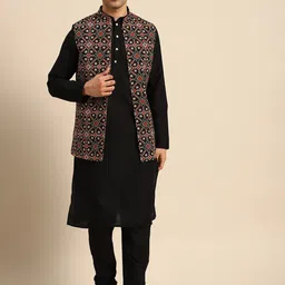 KISAH Mandarin Collar Kurta With Churidar & Nehru Jacket-image-81