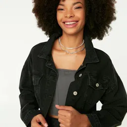 Trendyol Women Black Pure Cotton Washed Denim Jacket-image-40