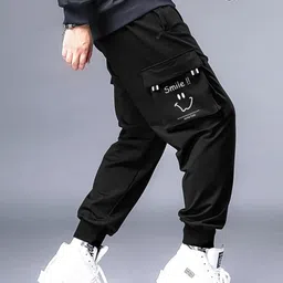 jump cuts Men Printed Black Track Pants-picture-13