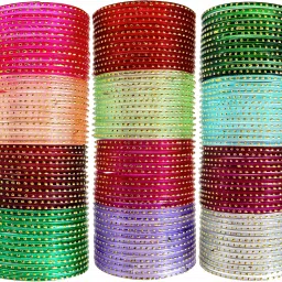 vakangan Glass Bangle Set image 3