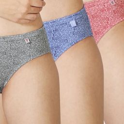 Pack of 3 Antibacterial And No Marks Waistband Women Bikini Multicolor Panty-image-28