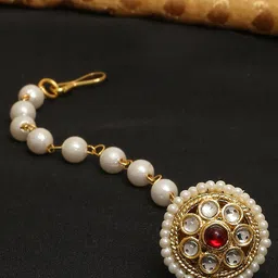 OOMPH Gold-Plated Kundan Studded & Pearls Beaded Borla MaangTikka-32