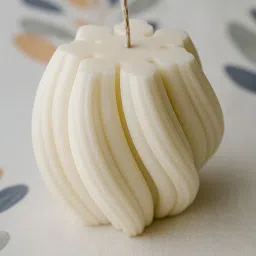 Twisted candle Candle-image-57