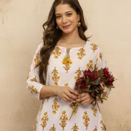 mialo fashion Women Floral Print Cotton Blend Straight Kurta-picture-25