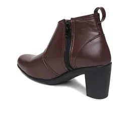 VALIOSAA Brown Block Heeled Boots with Buckles image 2