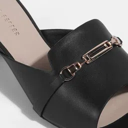 LEMON & PEPPER Open Toe Block Heels image 3