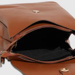 haute sauce by  campus sutra HAUTE SAUCE by Campus Sutra Non-Padded Small Backpack image 2