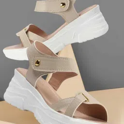 shozie Women Wedges Sandal-picture-10
