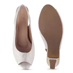Tresmode Textured Peep Toe Backstrap Block Heels image 2