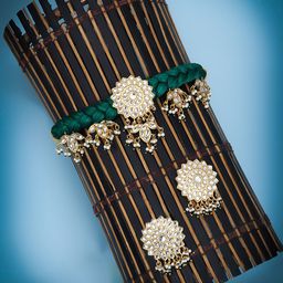 Sukkhi Gold-Plated Green & White Kundan-Studded & Beaded Jewellery Set-image-7