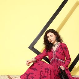 Kvsfab Women Printed Pleated Kurta with Palazzos-27