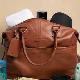 BROWN BEAR Textured Leather Shoulder Bag-28