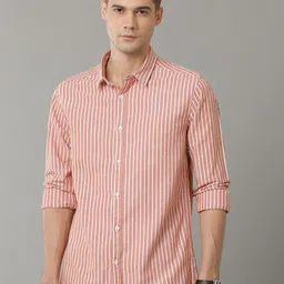 Voi Jeans Vertical Stripes Spread Collar Pure Cotton Casual Shirt-image-17