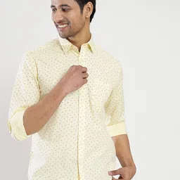 JADE BLUE Slim Fit Micro Ditsy Printed Cotton Casual Shirt-image-95