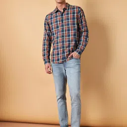 Wrangler Spread Collar Tartan Checked Twill Casual Cotton Shirt-image-33