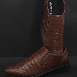 JUMP USA Men Textured Leather Formal Slip On Shoes-image-3
