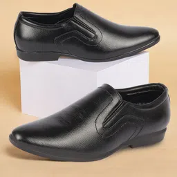 FAUSTO Men Textured Leather Formal Loafers-image-90