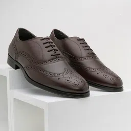 Red Tape Men Leather Textured Formal Oxfords-image-96