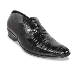 Metro Men Textured Formal Loafers-image-60