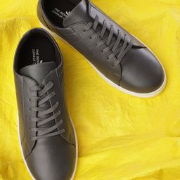 The Indian Garage Co Men Comfort Insole Contrast Sole Sneakers-image-53