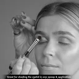 VEGA PROFESSIONAL VPPMB-02 Soft Bristles Eyelid Applicator Makeup Brush - Black image 3